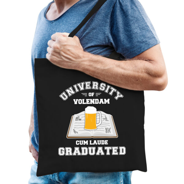 Studenten carnaval verkleed tas zwart university of Volendam afgestudeerd heren