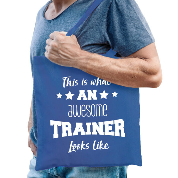 Cadeau tas voor trainers - katoen - 42 x 38 cm - blauw - This is what an awesome trainer looks like