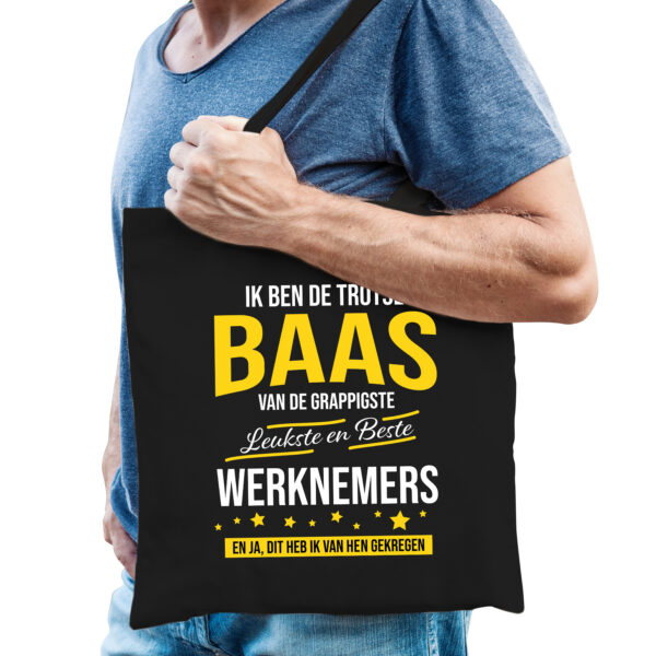 Trotse baas van de leukste werknemers katoenen kado tas heren zwart voor werkgevers