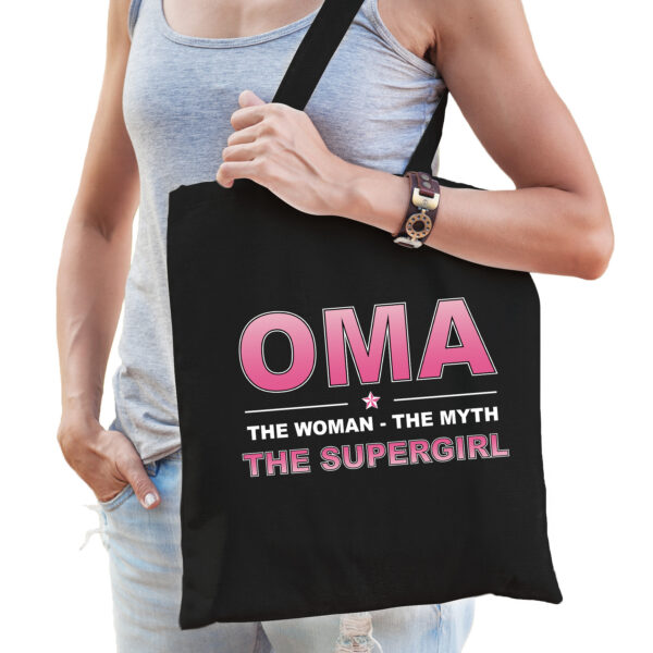 Oma the supergirl kado tasje voor verjaardag zwart voor dames
