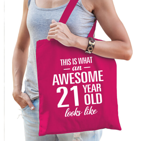 Awesome 21 year / geweldig 21 jaar cadeau tas roze voor dames