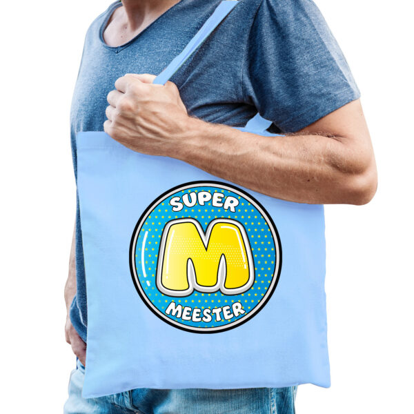 Bellatio Decorations cadeau tas voor meester - lichtblauw - katoen - 42 x 38 cm - meesterdag